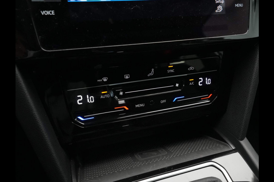 Volkswagen Passat Variant 1.5 TSI 150pk DSG Business Navigatie Virtual Cockpit Acc Camera Auto tot 29-07 niet beschikbaar