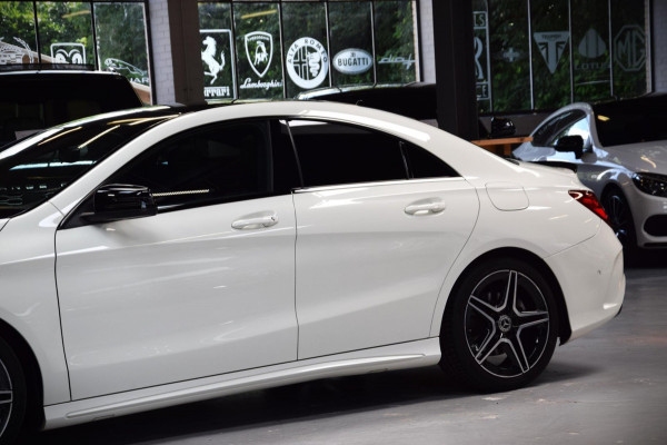 Mercedes-Benz CLA-Klasse 250 Prestige* ///AMG Pakket|Panoramadak|Night Ed.|Facelift|211pk!!|Dealer onderhouden