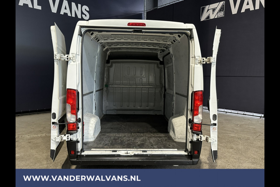 Peugeot Boxer 2.2 BlueHDi 120pk L2H2 Euro6 Airco | Parkeersensoren Bijrijdersbank