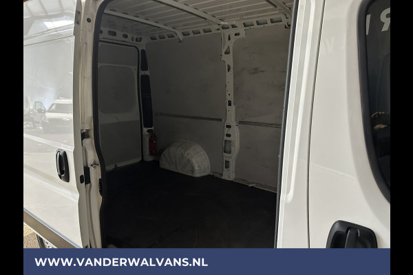 Peugeot Boxer 2.2 BlueHDi 120pk L2H2 Euro6 Airco | Parkeersensoren Bijrijdersbank