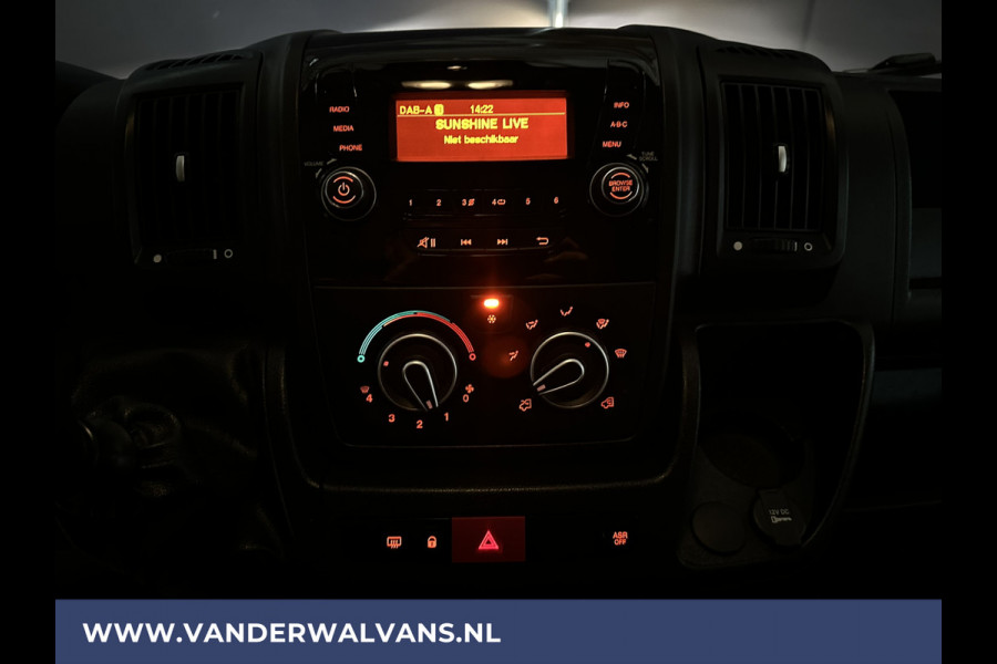 Peugeot Boxer 2.2 BlueHDi 120pk L2H2 Euro6 Airco | Parkeersensoren Bijrijdersbank