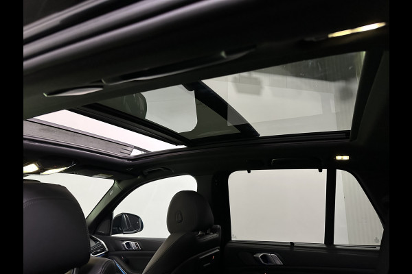 BMW X5 xDrive45e M-Sport High Executive Plug In Hybrid Dealer O.H PHEV | Panodak | Trekhaak af Fabriek | Laser Led | Adaptive Cruise | Head Up | Adaptive Onderstel | Harman Kardon | Memory Stoel |