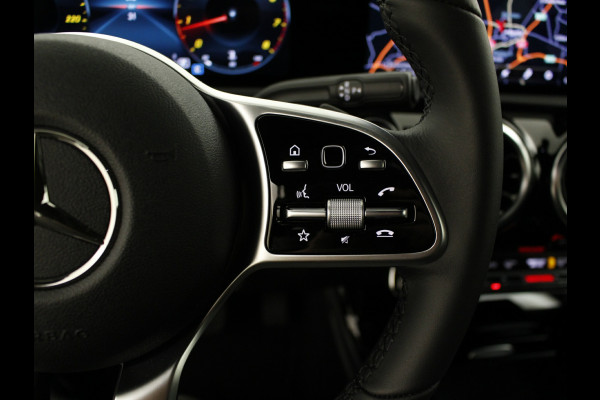 Mercedes-Benz A-Klasse 220 Launch Edition | Progressive, Nightpakket, MBUX augmented reality, Parkeerpakket, Navigatie | Uw voordeel € 3.740 inclusief tijdelijke Cash Bonus ! Nu tijdelijk te financiëren tegen 3,90% rente (actie loopt t/m 15-5-2020)