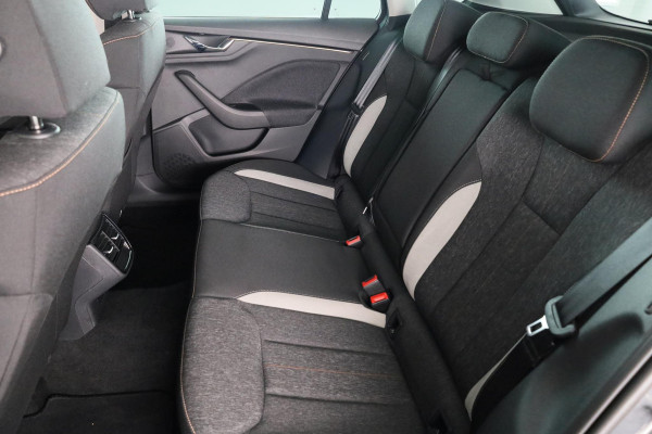 Škoda Kamiq 1.0 TSI Business Edition 110 pk Automaat (DSG) | Verlengde garantie | Navigatie | Parkeersensoren | Achteruitrijcamera | Stoelverwarming |