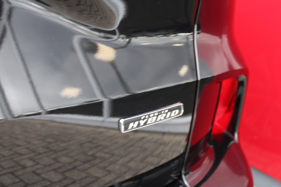 Ford Kuga 2.5 PHEV ST-Line X | 20" Velgen | Head-up display | Winter Pack