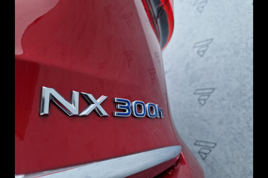 Lexus NX 300h AWD Luxury Line | Camera | Navi | Clima | Stoelverwarming | LED | PDC | Cruise |