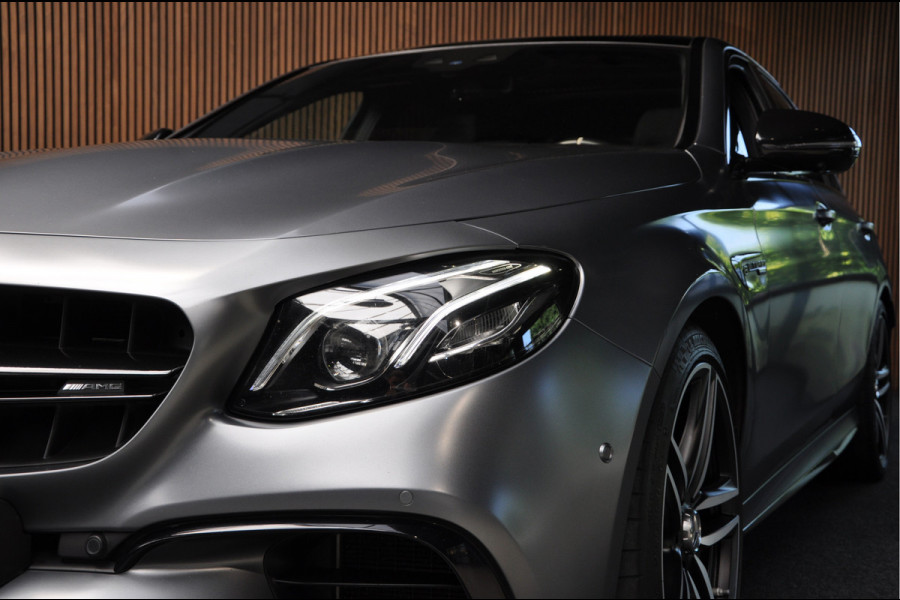 Mercedes-Benz E-Klasse AMG 63 S 4MATIC+ | PANO | AMBIENT | MOUNTAINGREY | CARPLAY |