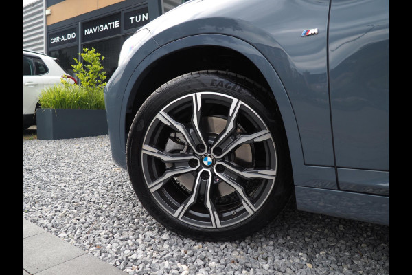 BMW X1 SDrive20i High Executive / M-sport / Pano / Shaddowline / 19 inch / Leder / Head up