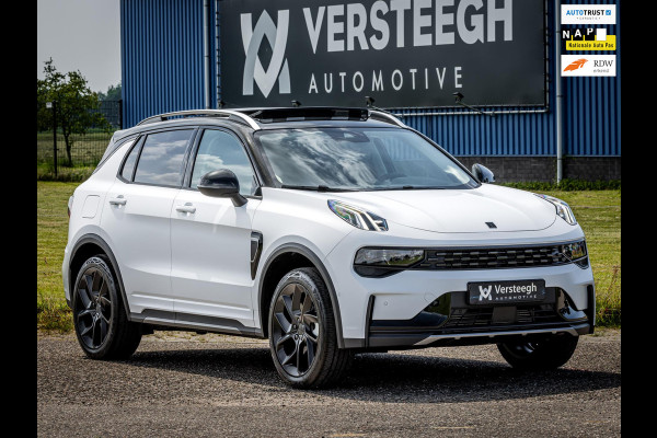 Lynk & Co 01 1.5 Plug-In Hybrid 262pk | Satin White Vanilla | Trekhaak | Blacked Out