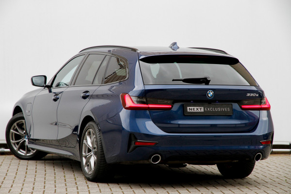 BMW 3 Serie Touring 330e Business Edition Plus BTW | ACC | Carplay | Stuurwiel. verw.