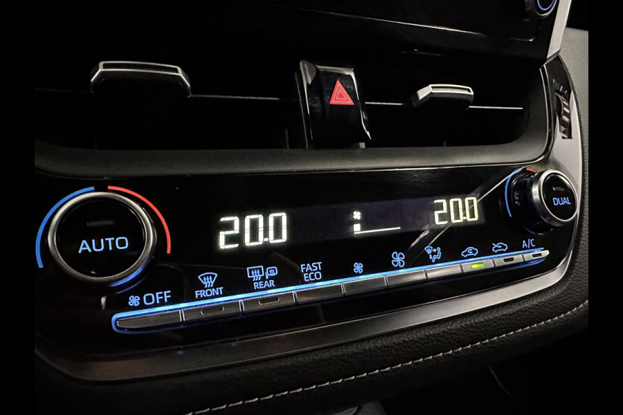 Toyota Corolla 2.0 Hybrid Dynamic 184pk Dealer O.H | Adaptive Cruise | Camera | Stoel & Stuurverwarming | LED | Navi | Keyless |