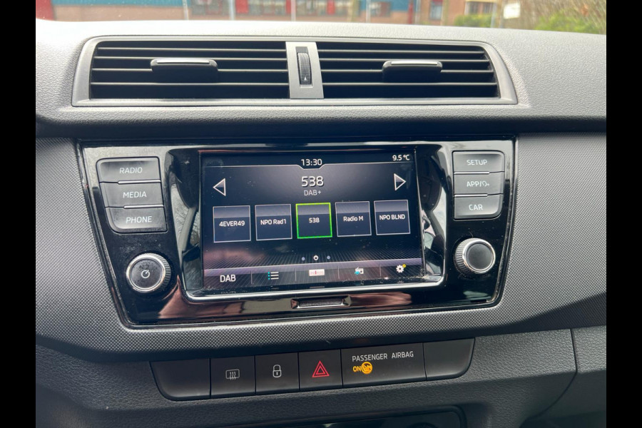 Škoda Fabia 1.0 TSI Online Edition / Apple Carplay / parkeer sensoren