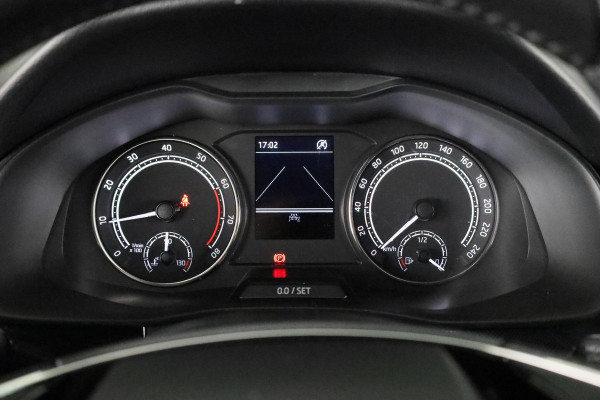 Škoda SCALA 1.0 TSI Sport Business 110 pk | Verlengde garantie | Navigatie via app | Parkeersensoren | LED koplampen | Stoelverwarming |
