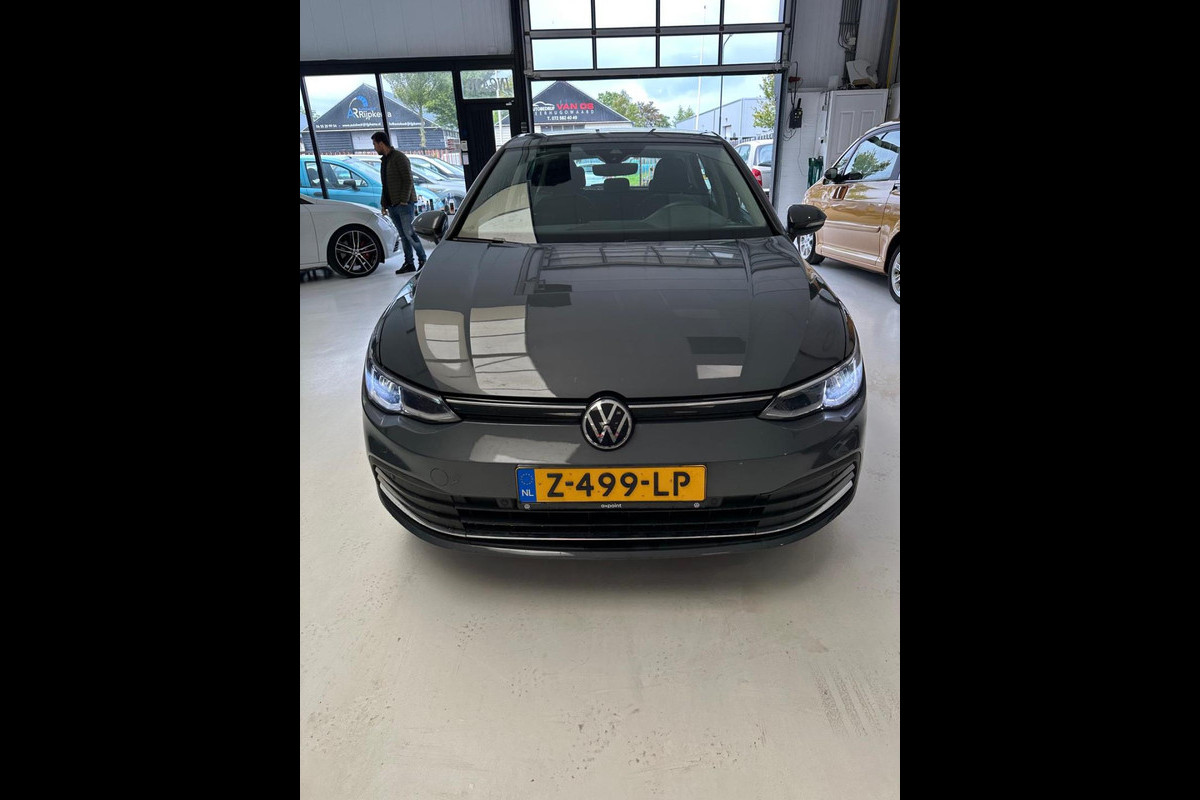 Volkswagen Golf 1.0 TSI Life