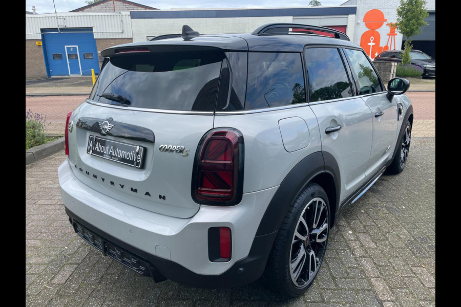 MINI Countryman 2.0 John Cooper Works S E ALL4 Dealer onderhouden luxe en zuinige uitvoering.