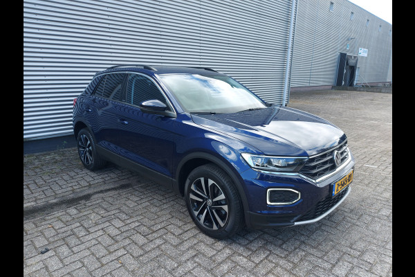 Volkswagen T-Roc 1.5 TSI Style Automaat, airco, cruisecontrol,apple carplay/android,achteruitrijcamera,stoelverwarming,parkeersensoren,