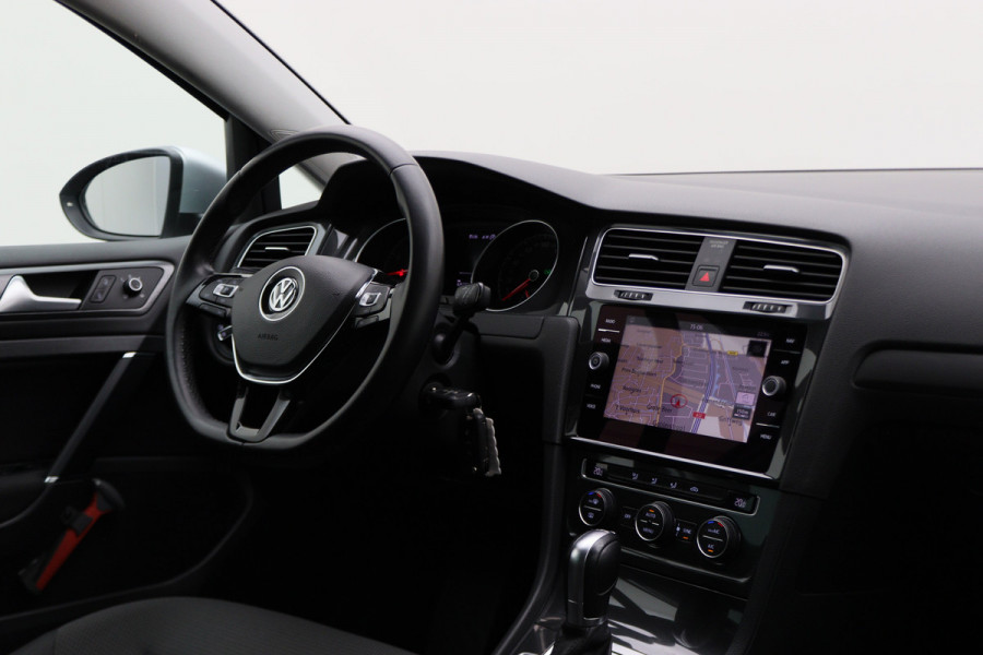 Volkswagen Golf 1.0 TSI DSG Comfortline Climate, ACC, Navigatie, Apple CarPlay, Camera, PDC, Front Assist