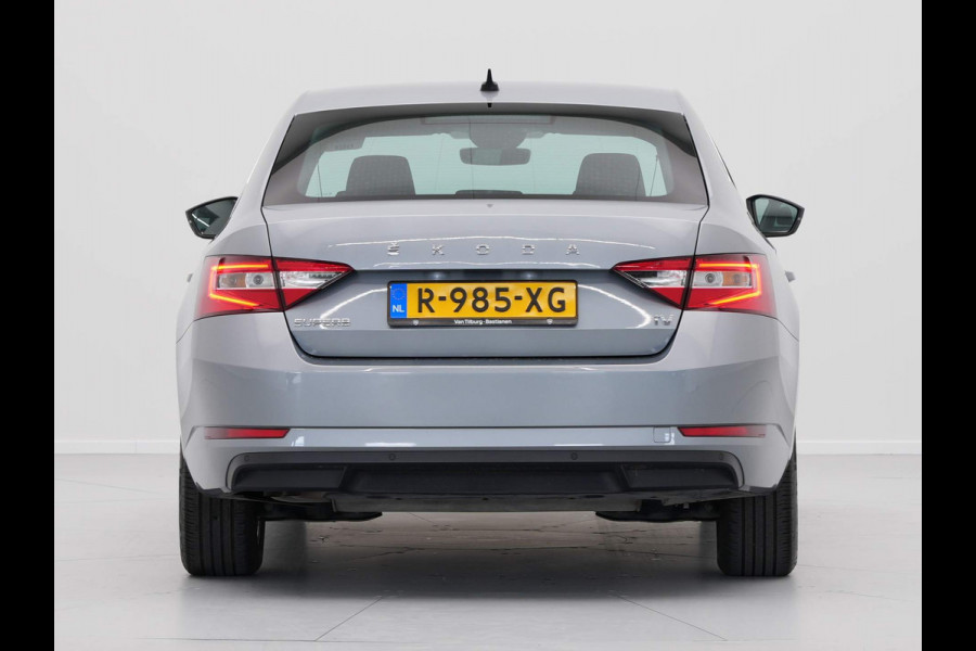 Škoda Superb 1.4 TSI iV 218pk Business Edition Navigatie Pdc Acc Assistentiepakket 100