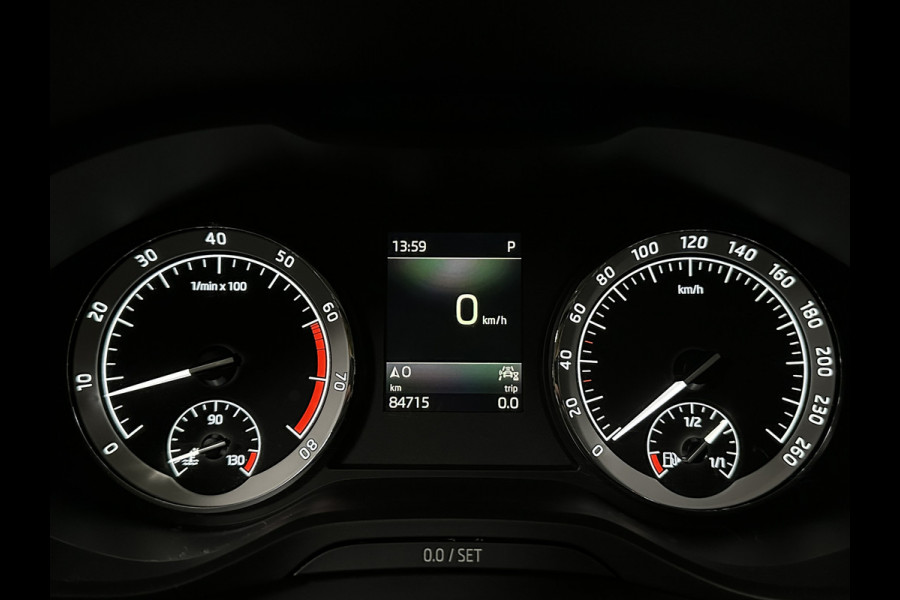 Škoda Kodiaq 1.5 TSI Ambition 7 Persoons 150pk DSG | DSG | DAB | Carplay | Camera | Stuur/Stoel Verwarming | Navi | Adaptive Cruise | Draadloos Laden |