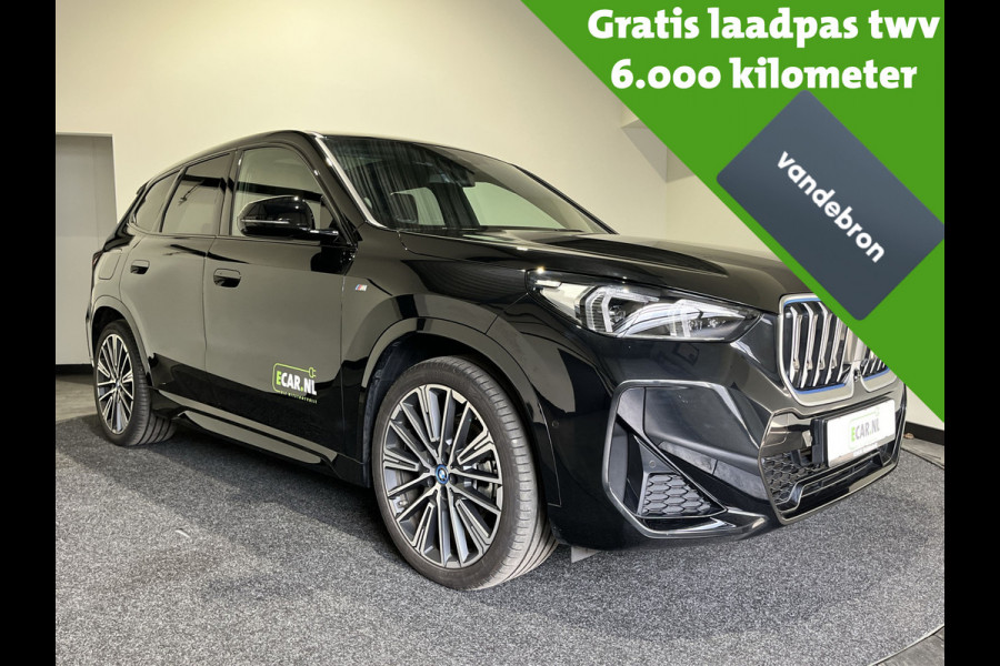 BMW iX1 M-Sport xDrive30 | Travel Pack | Innovation Pack |  Harman Kardon | 20" LMV | € 608,- per maand | 6.000 km GRATIS laden* Gratis Laadpas!