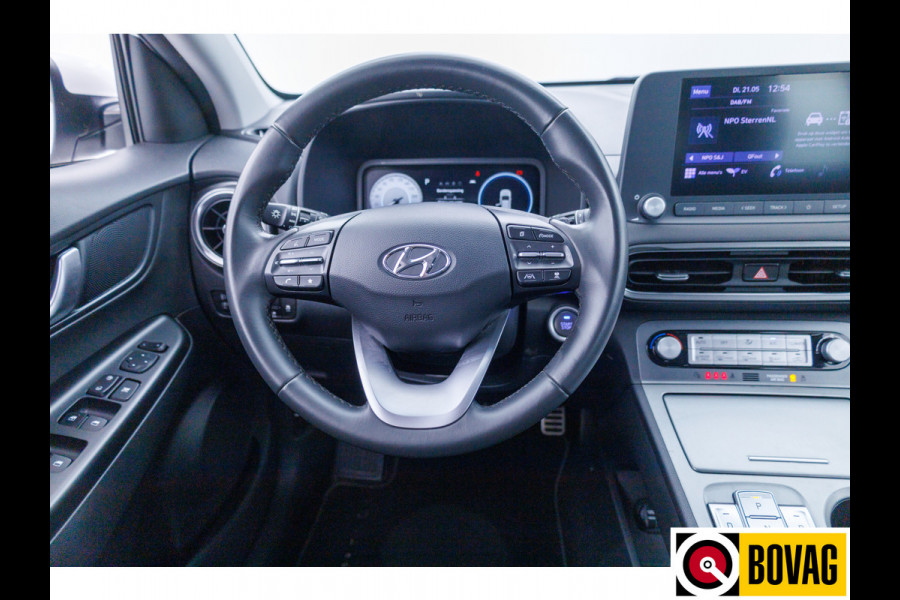 Hyundai Kona EV Comfort 64 kWh | € 2000,- Subsidie mogelijk! Virtual cockpit, ACC+stuurhulp, Camera, Climate controle