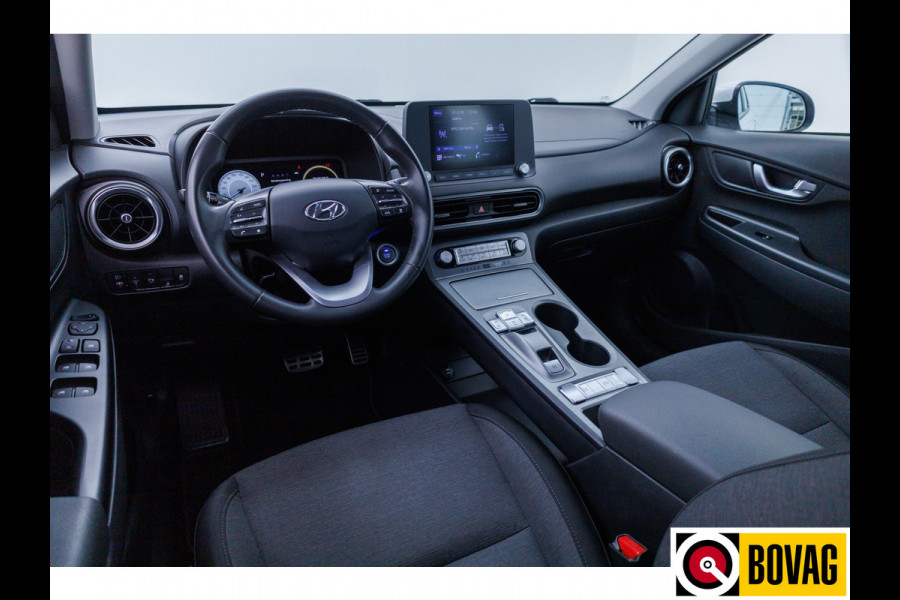 Hyundai Kona EV Comfort 64 kWh | € 2000,- Subsidie mogelijk! Virtual cockpit, ACC+stuurhulp, Camera, Climate controle