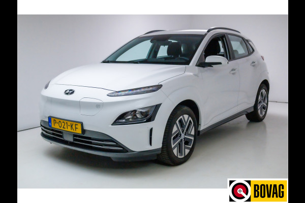 Hyundai Kona EV Comfort 64 kWh | € 2000,- Subsidie mogelijk! Virtual cockpit, ACC+stuurhulp, Camera, Climate controle