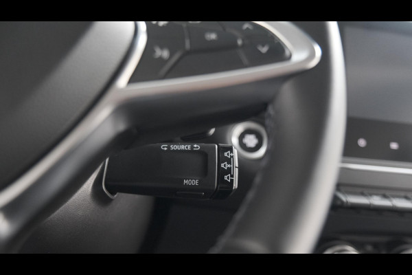 Renault Captur TCe 140 EDC Intens | Apple Carplay | Parkeersensoren | Climate Control