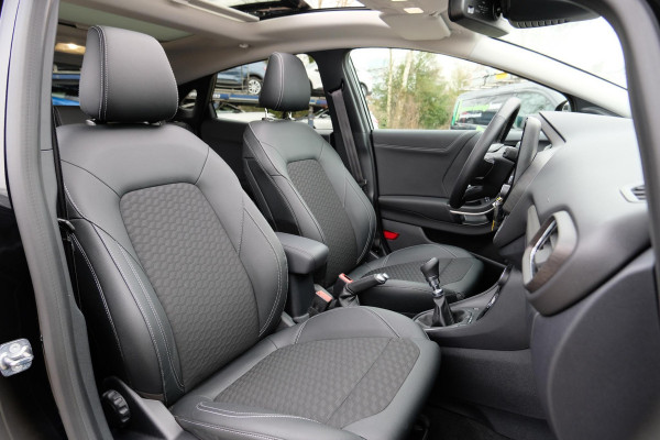 Ford Puma 1.0 EcoBoost Titanium X Hybrid 125pk | Trekhaak | Panorama dak | Winterpack | Trekhaak afneembaar | Sync 3 Navigatie