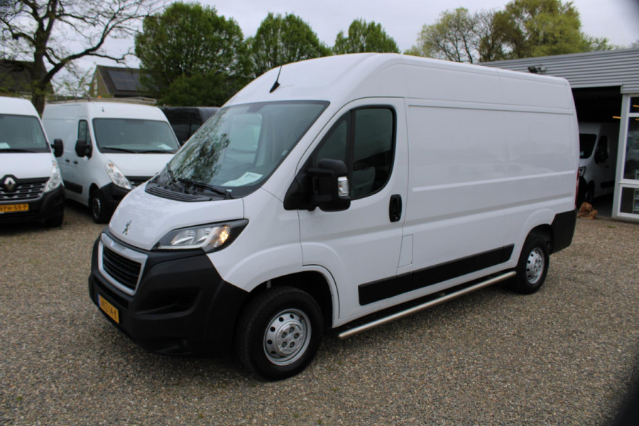 Peugeot Boxer 2.2 BlueHDi 120PK, L2H2, Airco