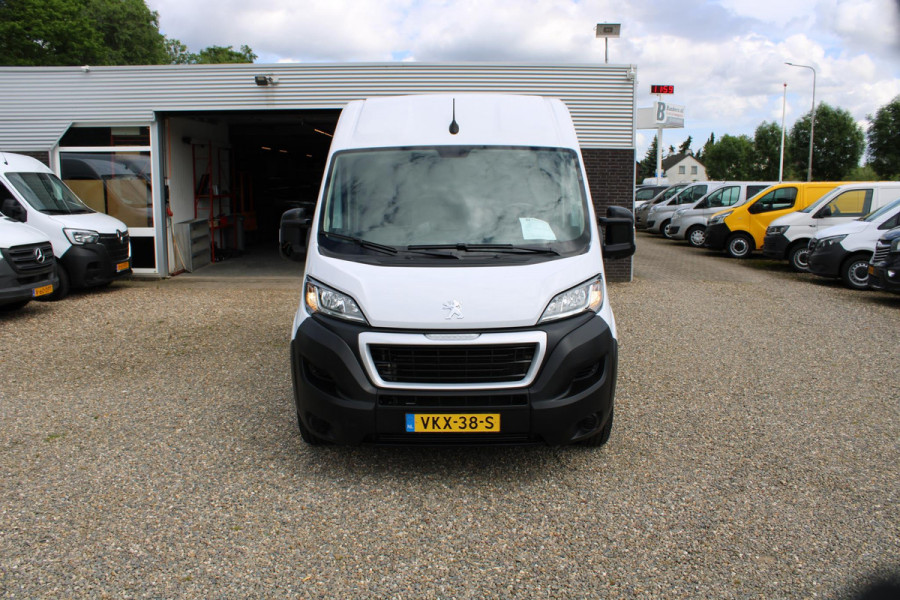 Peugeot Boxer 2.2 BlueHDi 120PK, L2H2, Airco