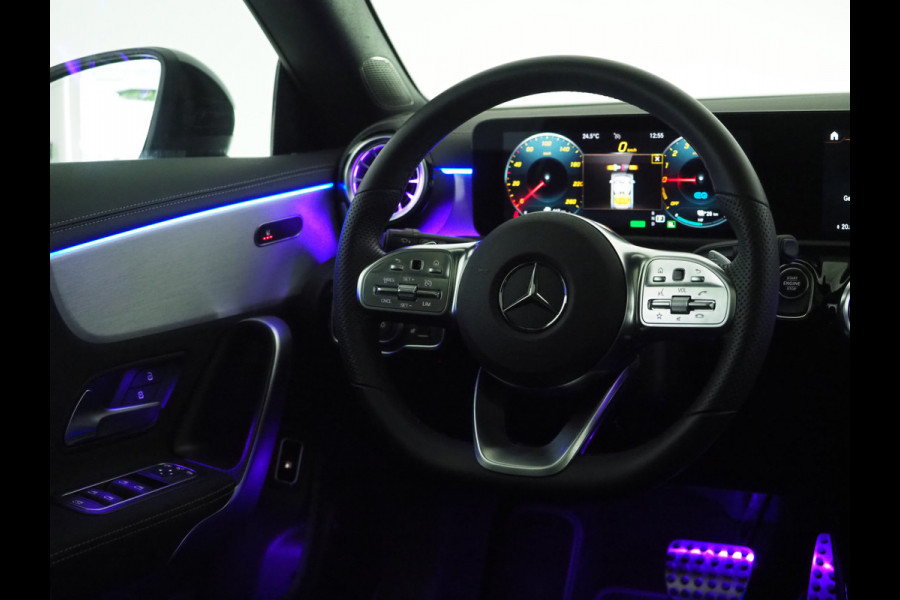Mercedes-Benz CLA-Klasse Shooting Brake 250e AMG Night Panamericana | Panoramadak | Multibeam | Wide | Sfeerverlichting | Augmented Reality
