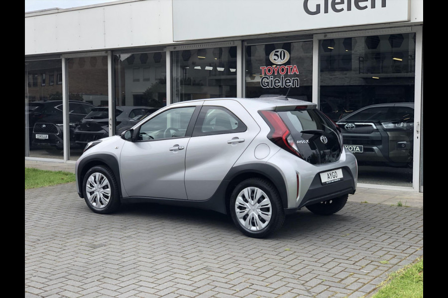 Toyota Aygo X 1.0 VVT-i S-CVT Automaat Limited | Stoelverwarming, Keyless, Licht + Regensensor, Apple CarPlay/Android Auto