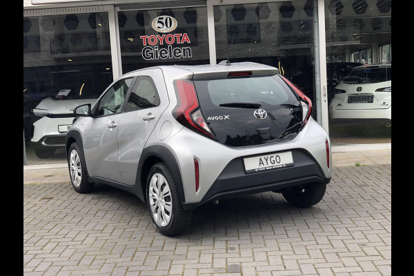 Toyota Aygo X 1.0 VVT-i S-CVT Automaat Limited | Stoelverwarming, Keyless, Licht + Regensensor, Apple CarPlay/Android Auto