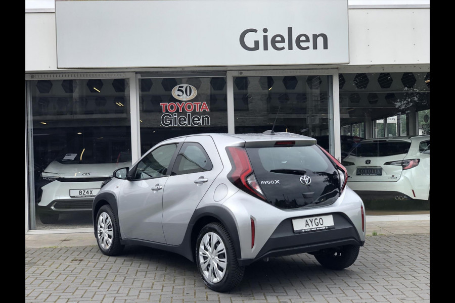 Toyota Aygo X 1.0 VVT-i S-CVT Automaat Limited | Stoelverwarming, Keyless, Licht + Regensensor, Apple CarPlay/Android Auto