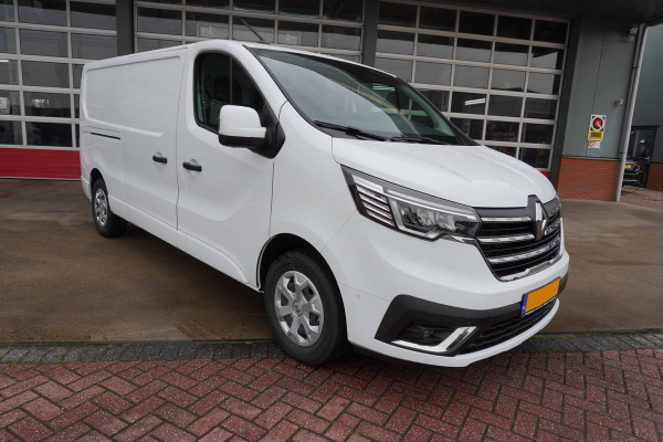 Renault Trafic 2.0 dCi 130PK T30 L2H1 Work Edition Nr. V000| Airco | Cruise | Camera | Navi | All Season