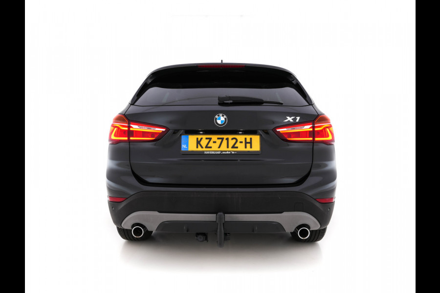 BMW X1 sDrive20d Centennial High Executive Sport-Line-Pack Aut. * FULL-LED | DAKOTA-VOLLEDER | MEMORY-PACK | KEYLESS | HEAD-UP | ADAPTIVE-CRUISE | NAVI-FULLMAP | DAB+ | SPORT-SEATS | 18''ALU *