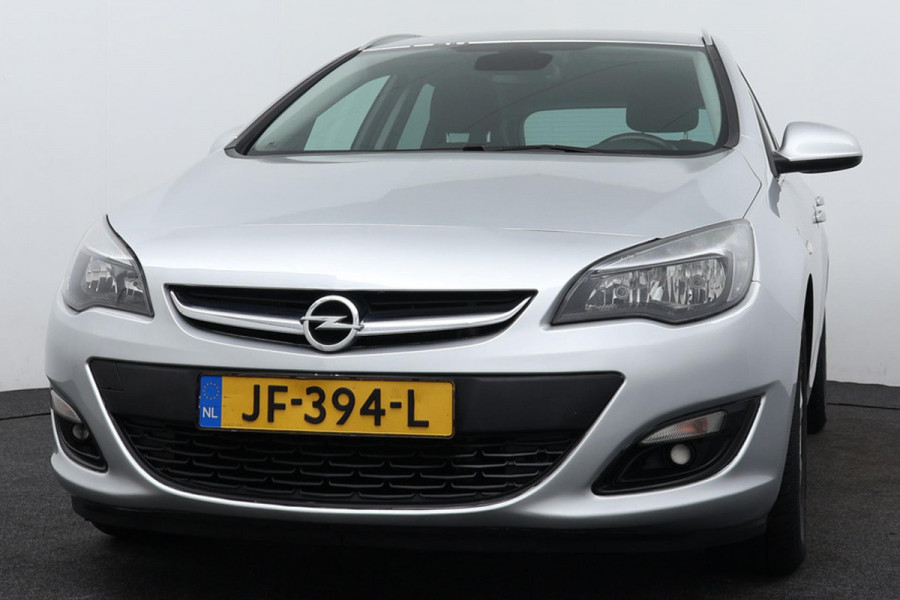 Opel Astra Sports Tourer 1.4 Turbo Blitz (NL-auto, Goed onderH, Navigatie, Camera, Parkeersensoren, Airco, Cruise Control, Etc)