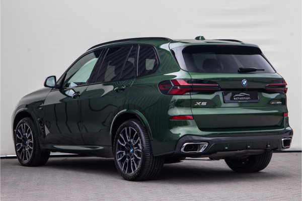 BMW X5 xDrive50e M-Sport, Pano, Luchtvering, Anglesey Green, Hybrid, 2024