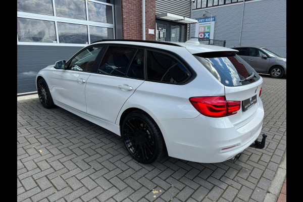 BMW 3 Serie 320i LCI Touring 184PK AUT LED Pano Groot Navi Trekhaak