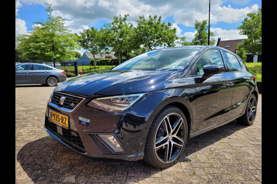 Seat Ibiza 1.0 TSI FR Intense, CAMERA, CARPLAY, ADAPTIVE Cruise, LED