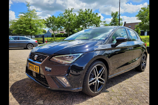 Seat Ibiza 1.0 TSI FR Intense, CAMERA, CARPLAY, ADAPTIVE Cruise, LED