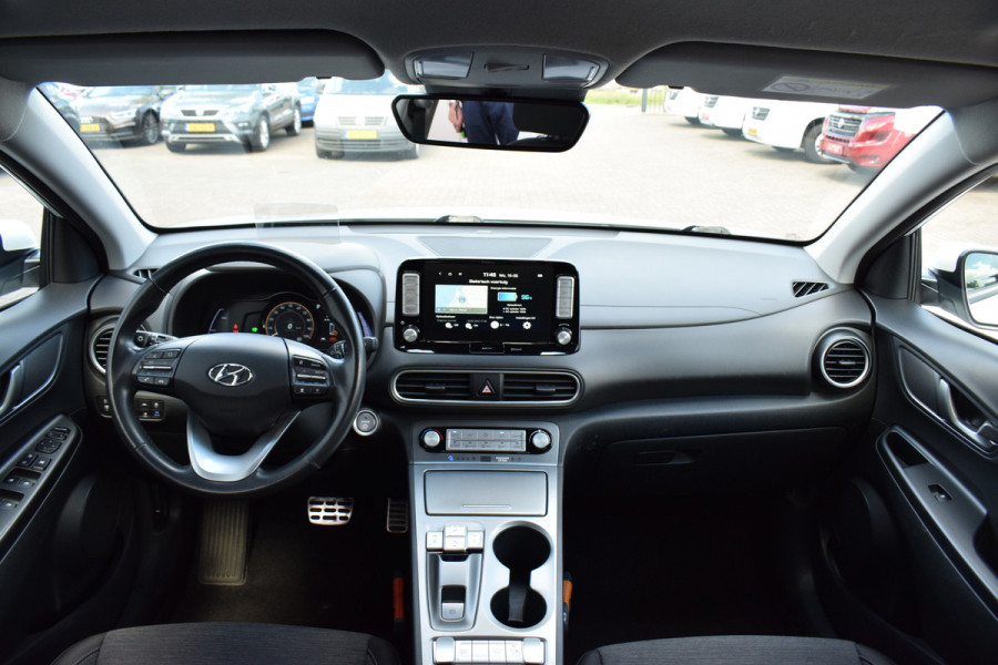 Hyundai Kona EV Fashion 64 kWh | Subsidie Mogelijk | HUD | Apple CarPlay | Camera