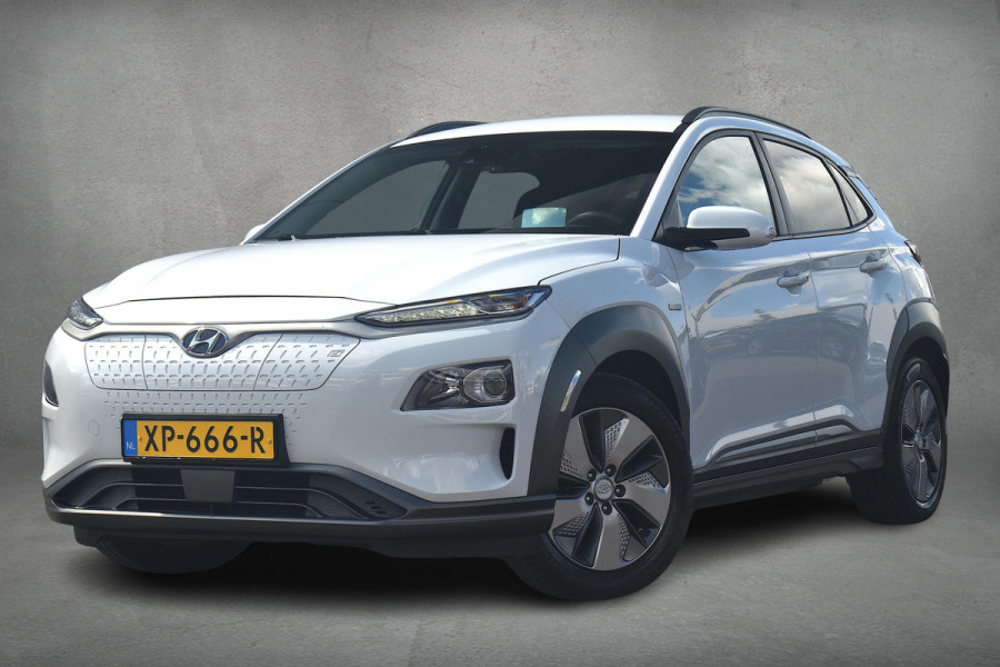 Hyundai Kona EV Fashion 64 kWh | Subsidie Mogelijk | HUD | Apple CarPlay | Camera