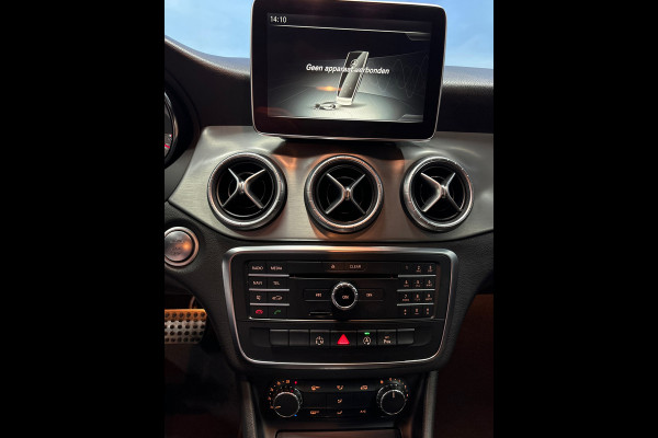 Mercedes-Benz CLA-Klasse 180 Ambition Amg Pakket | Automaat | Navi | Clima | Cruise | PDC