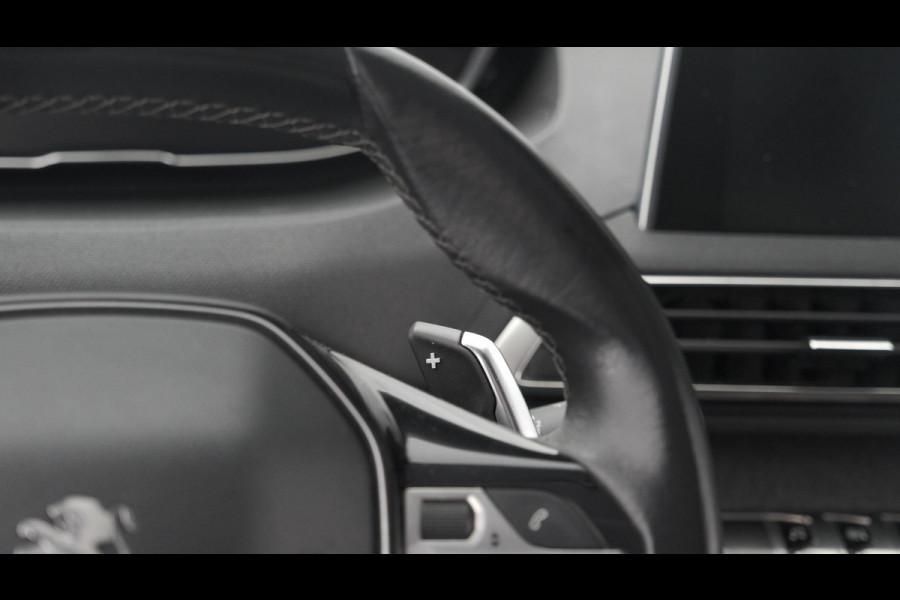 Peugeot 5008 PureTech 130 EAT8 Allure | 7 Zitplaatsen | Dodehoekdetectie | Apple Carplay | Stoelverwarming | Parkeersensoren