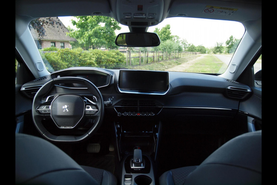 Peugeot 2008 1.2 PureTech Blue Lease Allure Apple Carplay | Automaat | Camera | NL-Auto | Dealeronderhouden |