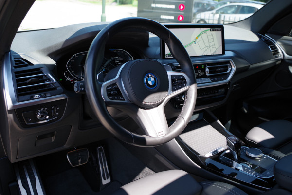 BMW X3 xDrive30e 293 PK M-Sport High Executive Plug-In Hybride *Nieuw-Model*, Panoramadak, Head-Up Display, Elek. Trekhaak, Camera