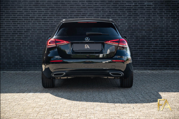 Mercedes-Benz A-Klasse 180 AMG Line 19 Inch/LED/AMG