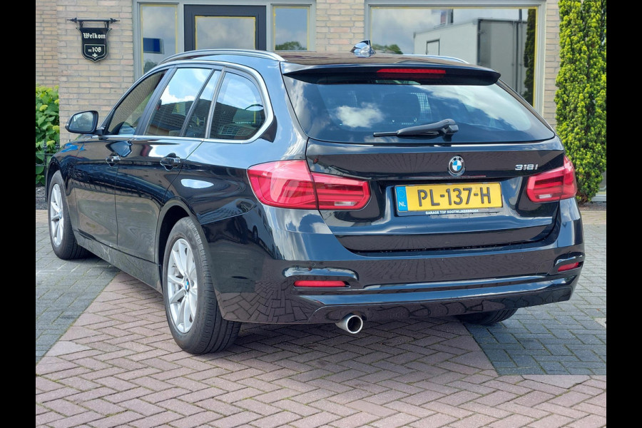 BMW 3 Serie Touring 318i High Executive | Leder | Navi | NL auto | Stoelverwarming